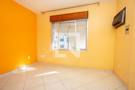 Cozinha de apartamento para alugar com 1 quarto, 29m² em Jardim Itu, Porto Alegre