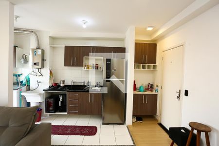 Sala / cozinha americana de apartamento para alugar com 2 quartos, 61m² em Fazenda Morumbi, São Paulo