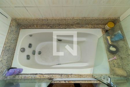 Apartamento à venda com 208m², 3 quartos e 2 vagas Apartamento à venda com 208m², 3 quartos e 2 vagasBanheiro da Suíte