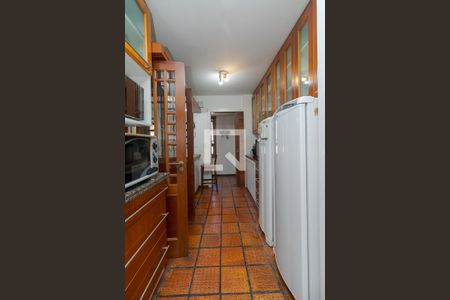 Apartamento à venda com 208m², 3 quartos e 2 vagas Apartamento à venda com 208m², 3 quartos e 2 vagasCozinha