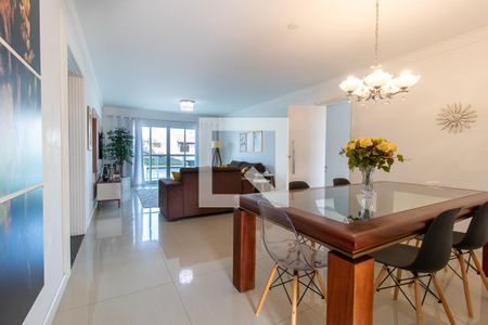 Sala de Estar/Jantar de casa para alugar com 3 quartos, 200m² em Novo Mundo, Curitiba