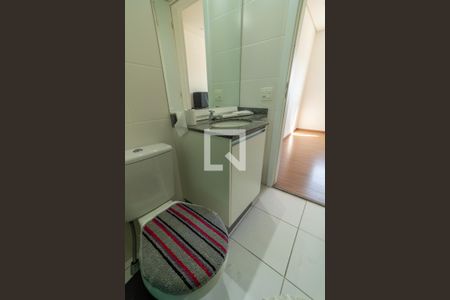Apartamento para alugar com 76m², 2 quartos e 2 vagas Apartamento para alugar com 76m², 2 quartos e 2 vagasBanheiro