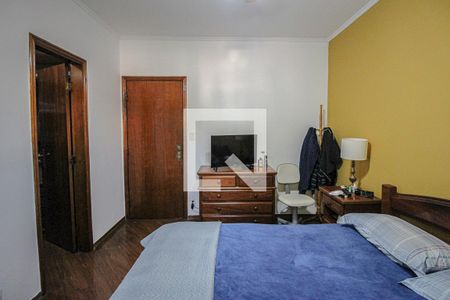 Casa à venda com 200m², 4 quartos e 2 vagasSuite 