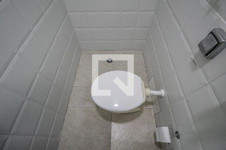 Casa à venda com 200m², 4 quartos e 2 vagasBanheiro do Escritório