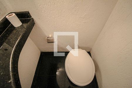 Casa à venda com 200m², 4 quartos e 2 vagasLavabo