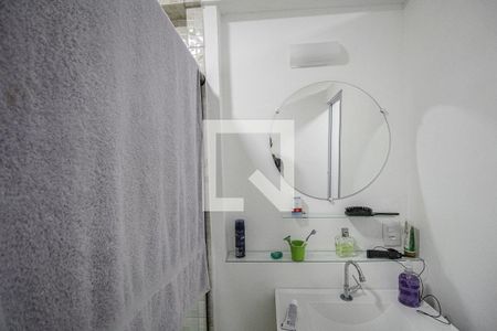 Casa à venda com 200m², 4 quartos e 2 vagasBanheiro 2