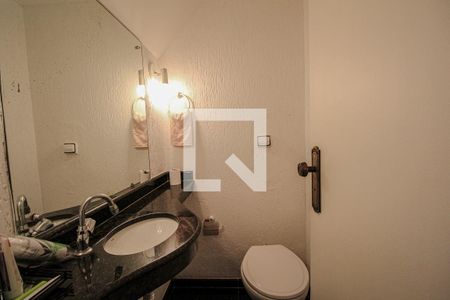 Casa à venda com 200m², 4 quartos e 2 vagasLavabo