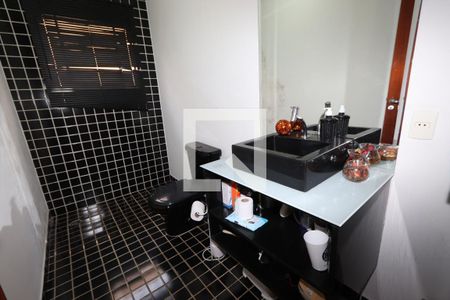 Casa à venda com 266m², 4 quartos e 2 vagasLavabo