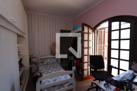 Casa à venda com 266m², 4 quartos e 2 vagasSuíte 3