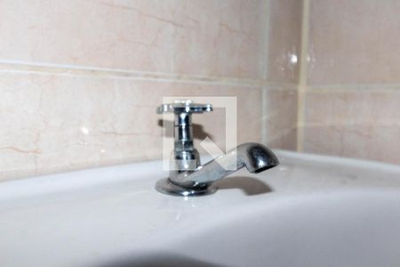 Casa para alugar com 47m², 1 quarto e sem vagaBanheiro - torneira