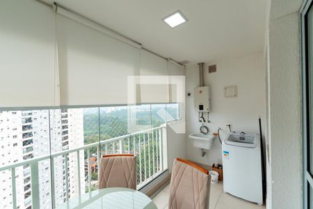 Varanda de apartamento para alugar com 2 quartos, 63m² em Alphaville Empresarial, Barueri