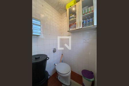 Casa à venda com 400m², 4 quartos e 2 vagasÁrea de Serviço/banheiro - Casa 3