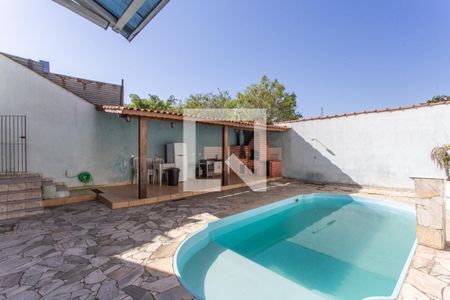 Casa à venda com 300m², 3 quartos e 3 vagas Casa à venda com 300m², 3 quartos e 3 vagasÁrea comum