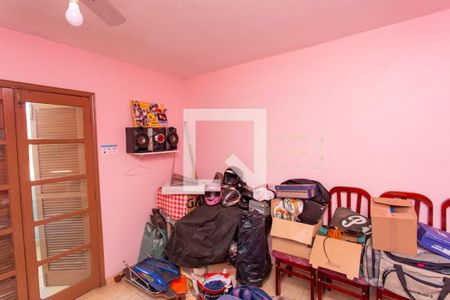 Casa à venda com 300m², 3 quartos e 3 vagas Casa à venda com 300m², 3 quartos e 3 vagasQuarto 2