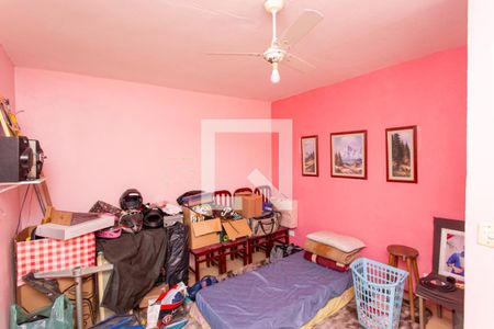 Casa à venda com 300m², 3 quartos e 3 vagas Casa à venda com 300m², 3 quartos e 3 vagasQuarto 2