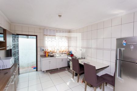 Casa à venda com 300m², 3 quartos e 3 vagas Casa à venda com 300m², 3 quartos e 3 vagasCozinha