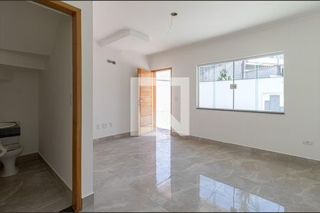 Sala de casa de condomínio para alugar com 3 quartos, 110m² em Vila Santo Estéfano, São Paulo