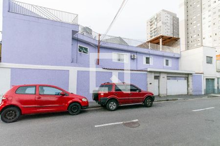 Casa à venda com 280m², 5 quartos e 3 vagasFachada