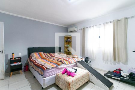 Casa à venda com 280m², 5 quartos e 3 vagasSuíte