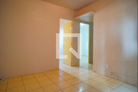 Sala de apartamento à venda com 2 quartos, 41m² em Rubem Berta, Porto Alegre