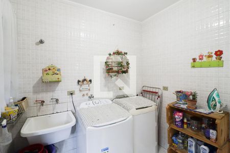 Casa à venda com 196m², 3 quartos e 3 vagasÁrea de Serviço