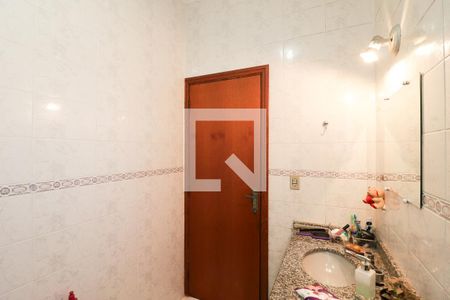 Casa à venda com 196m², 3 quartos e 3 vagasBanheiro da Suíte 1