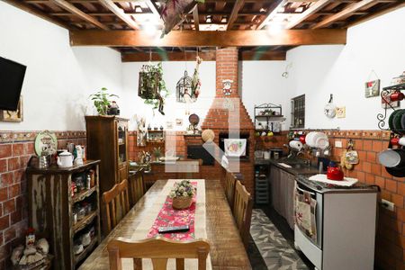 Casa à venda com 196m², 3 quartos e 3 vagasChurrasqueira