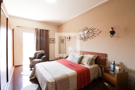 Casa à venda com 196m², 3 quartos e 3 vagasSuíte 1