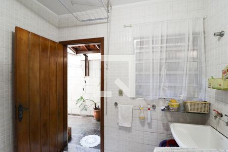 Casa à venda com 196m², 3 quartos e 3 vagasÁrea de Serviço