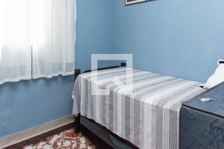 Casa à venda com 213m², 4 quartos e 2 vagas Casa à venda com 213m², 4 quartos e 2 vagasQuarto 2