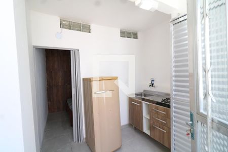 Cozinha de kitnet/studio para alugar com 1 quarto, 22m² em Jardim Carioca, Rio de Janeiro