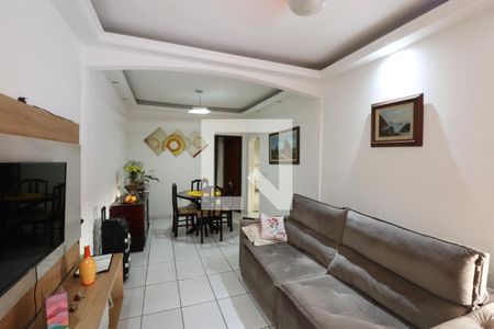Casa para alugar com 119m², 2 quartos e 5 vagasSala