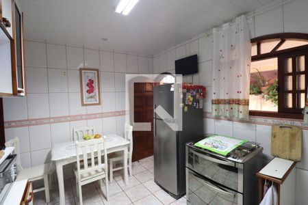 Casa para alugar com 119m², 2 quartos e 5 vagasCozinha
