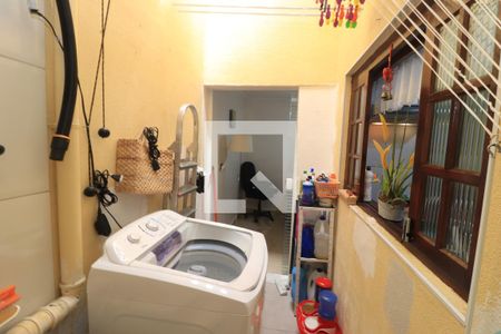 Casa de condomínio à venda com 134m², 3 quartos e 3 vagasÁrea de Serviço