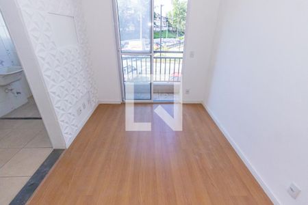 Sala de apartamento à venda com 2 quartos, 48m² em Irajá, Rio de Janeiro