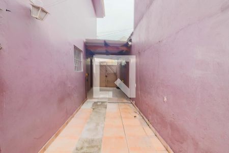 Casa à venda com 96m², 2 quartos e 2 vagas Casa à venda com 96m², 2 quartos e 2 vagasQuintal / Garagem