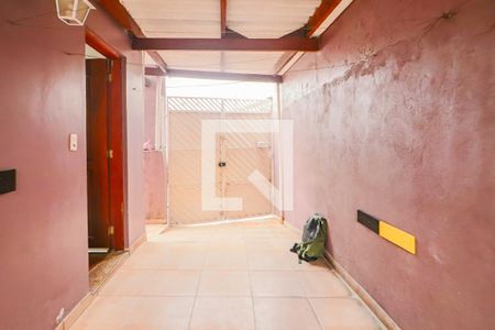 Casa à venda com 96m², 2 quartos e 2 vagas Casa à venda com 96m², 2 quartos e 2 vagasQuintal / Garagem