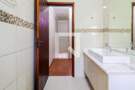 Casa à venda com 96m², 2 quartos e 2 vagas Casa à venda com 96m², 2 quartos e 2 vagasBanheiro