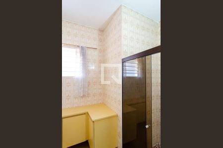 Casa para alugar com 174m², 3 quartos e 1 vaga Casa para alugar com 174m², 3 quartos e 1 vagaBanheiro Social