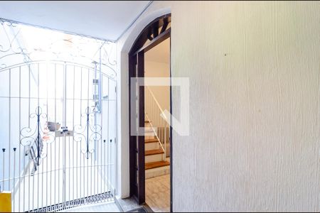 Casa para alugar com 174m², 3 quartos e 1 vaga Casa para alugar com 174m², 3 quartos e 1 vagaEntrada