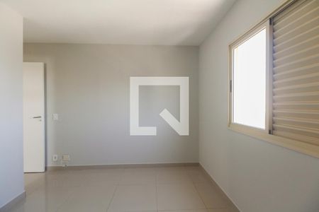 Apartamento à venda com 115m², 3 quartos e 2 vagas Apartamento à venda com 115m², 3 quartos e 2 vagasSuíte