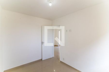 Quarto 1 de apartamento para alugar com 2 quartos, 54m² em Jardim Henriqueta, Taboão da Serra
