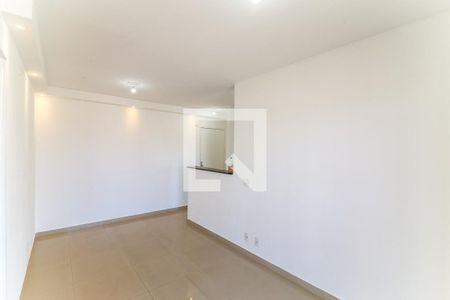 Sala de apartamento para alugar com 2 quartos, 54m² em Jardim Henriqueta, Taboão da Serra