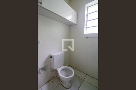 Banheiro de apartamento para alugar com 1 quarto, 43m² em Agronomia, Porto Alegre