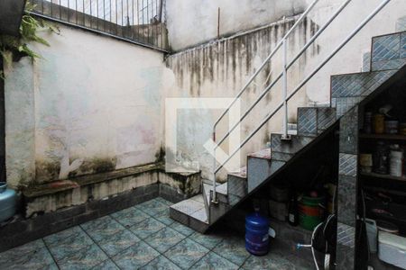 Casa à venda com 200m², 5 quartos e 5 vagas Casa à venda com 200m², 5 quartos e 5 vagasQuintal