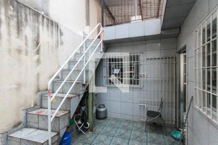 Casa à venda com 200m², 5 quartos e 5 vagas Casa à venda com 200m², 5 quartos e 5 vagasQuintal