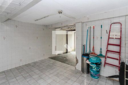 Casa à venda com 200m², 5 quartos e 5 vagas Casa à venda com 200m², 5 quartos e 5 vagasÁrea de Serviço