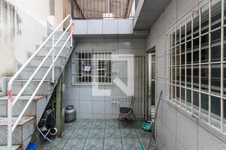 Casa à venda com 200m², 5 quartos e 5 vagas Casa à venda com 200m², 5 quartos e 5 vagasQuintal