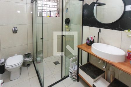 Casa à venda com 200m², 5 quartos e 5 vagas Casa à venda com 200m², 5 quartos e 5 vagasBanheiro