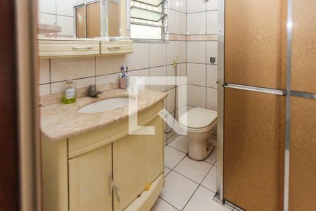 Casa à venda com 200m², 5 quartos e 5 vagas Casa à venda com 200m², 5 quartos e 5 vagasBanheiro 02